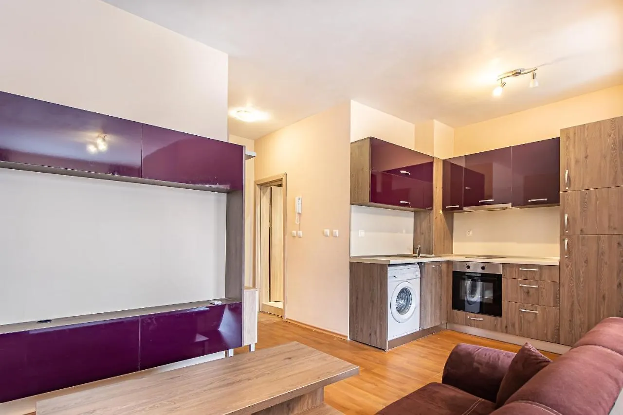 صوفيا Deluxe Apartment - Free Underground Parking بلغاريا
